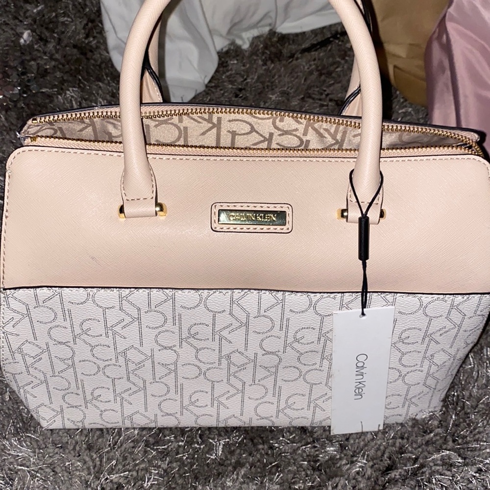 Like new Calvin Klein purse